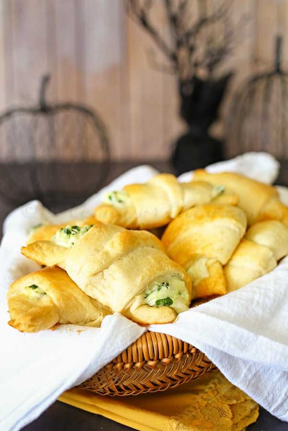 Cheesy Spinach Crescents