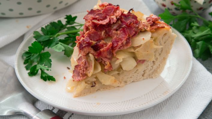 CORNED BEEF AND CABBAGE BAKE